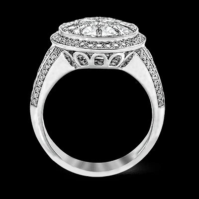 Engagement Ring in 18k Gold with Diamonds