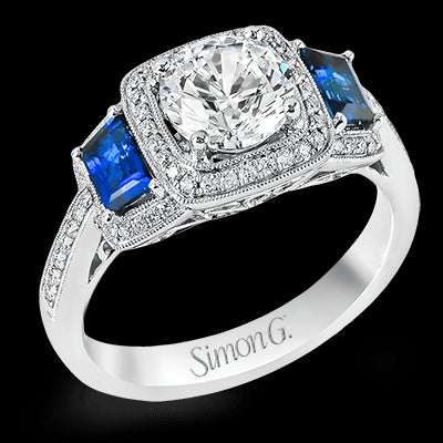 Engagement Ring in 18k Gold with Diamonds