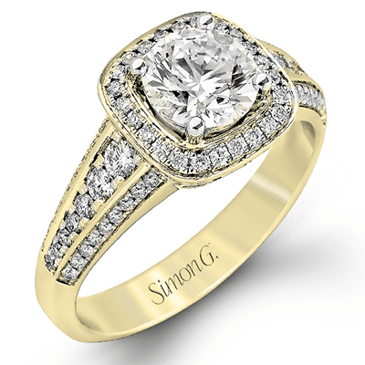 Engagement Ring in 18k Gold with Diamonds