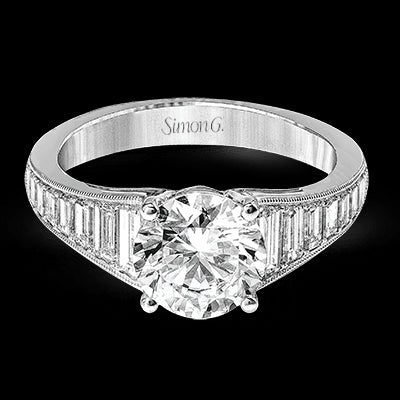 Engagement Ring in 18k Gold