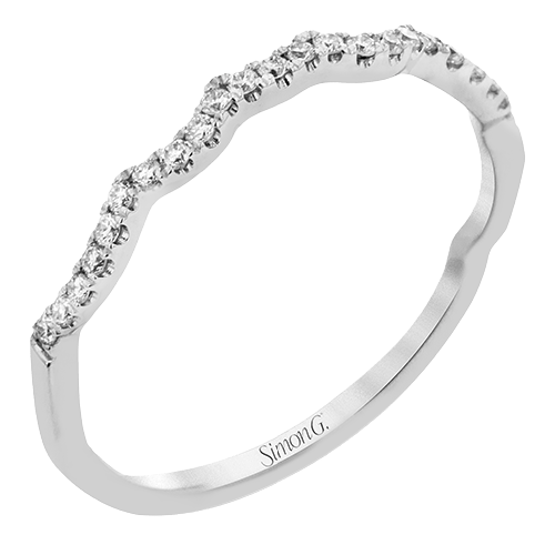 Engagement Ring in 18k Gold with Diamonds