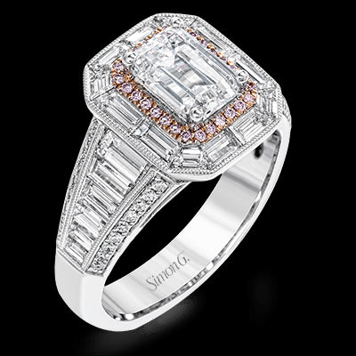 Engagement Ring in 18k Gold with Diamonds