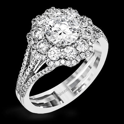 Engagement Ring in 18k Gold with Diamonds