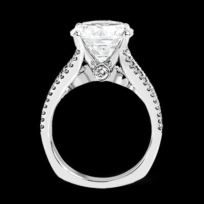 Engagement Ring in 18k Gold with Diamonds