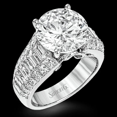 Engagement Ring in 18k Gold