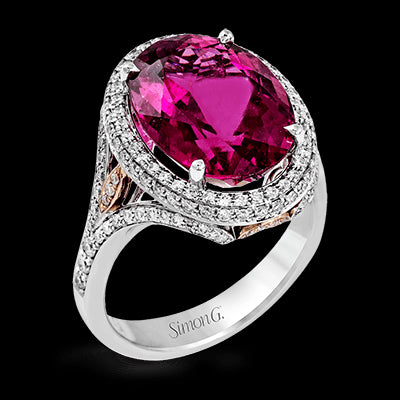 Color Ring in 18k Gold with Diamonds