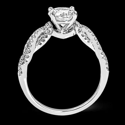 Engagement Ring in 18k Gold with Diamonds