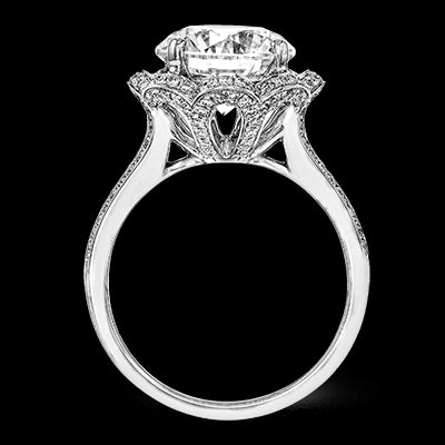 Engagement Ring in 18k Gold with Diamonds