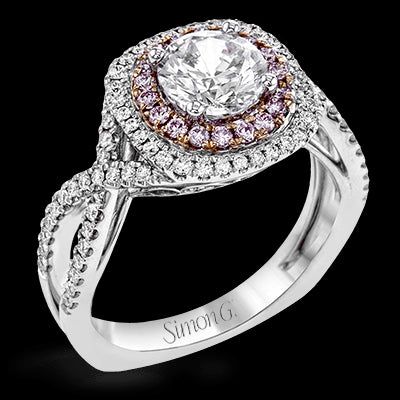 Engagement Ring in 18k Gold with Diamonds