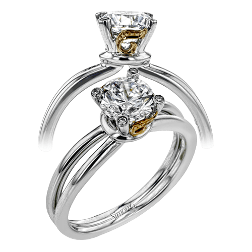 Engagement Ring in 18k Gold with Diamonds