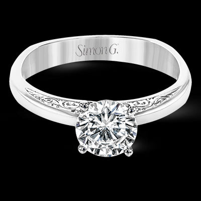 Engagement Ring in 18k Gold