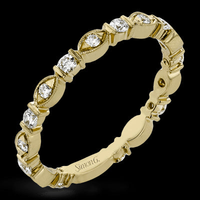 Right Hand Ring in 18k Gold with Diamonds