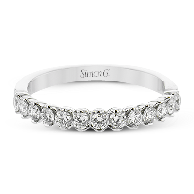 Wedding Band in 18k Gold with Diamonds