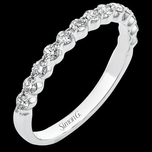 Right Hand Ring in 18k Gold with Diamonds