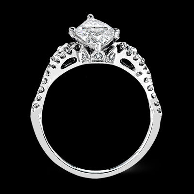 Engagement Ring in 18k Gold with Diamonds