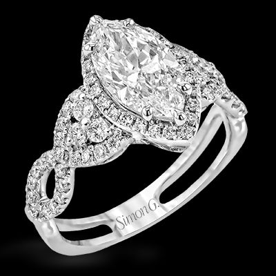 Engagement Ring in 18k Gold with Diamonds