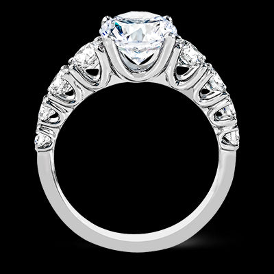 Engagement Ring in 18k Gold with Diamonds