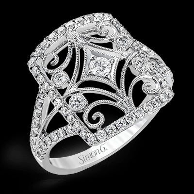 Right Hand Ring in 18k Gold with Diamonds