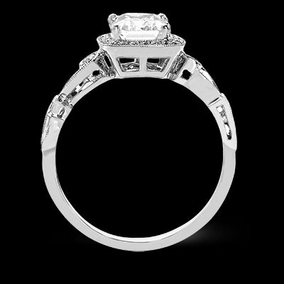 Engagement Ring in 18k Gold with Diamonds