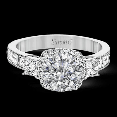 Engagement Ring in 18k Gold with Diamonds