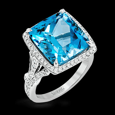 Color Ring in 18k Gold with Diamonds