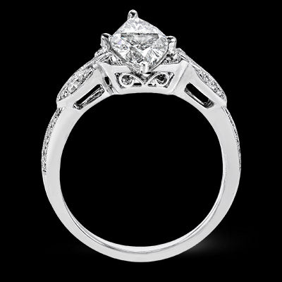 Engagement Ring in 18k Gold with Diamonds