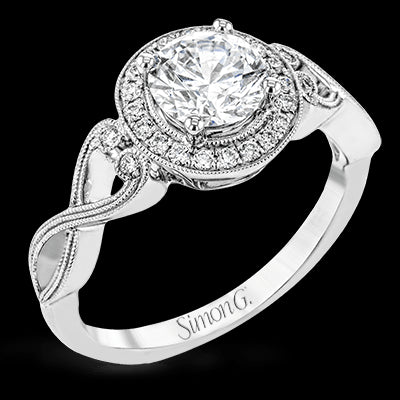 Engagement Ring in 18k Gold with Diamonds