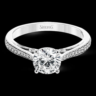 Engagement Ring in 18k Gold with Diamonds