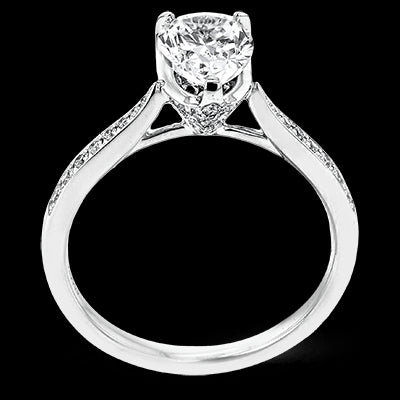 Engagement Ring in 18k Gold with Diamonds