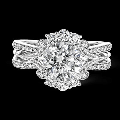 Engagement Ring in 18k Gold with Diamonds